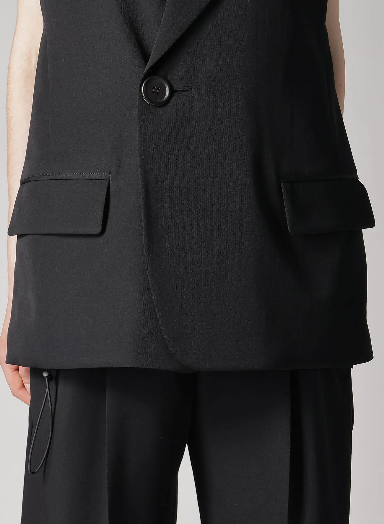 GABARDINE R-SLEEVELESS JKT